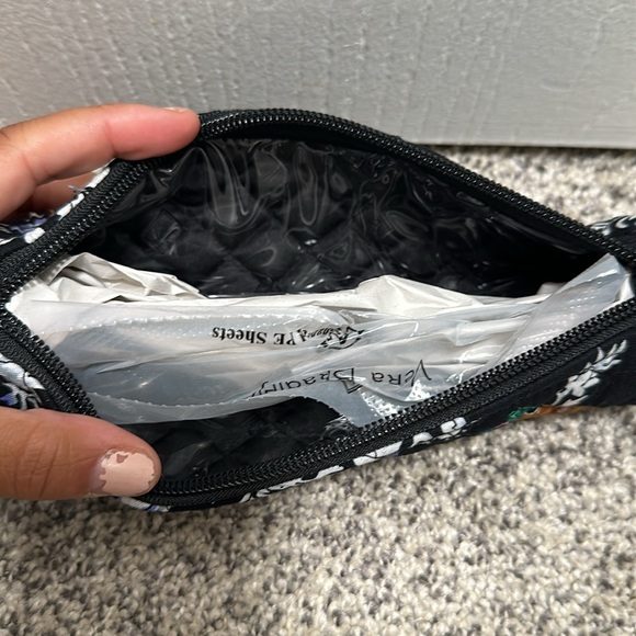 Vera Bradley Cosmetic Bags- Perrotti's Country Barn - Picture 8 of 10